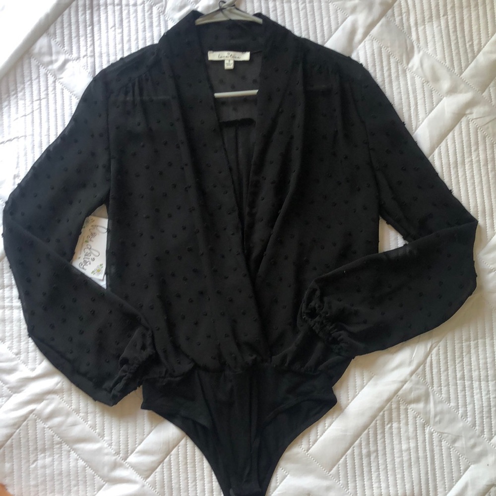 LOVE TREE Long Sleeve Sheer V-neck Bodysuit With snap front closure Size S